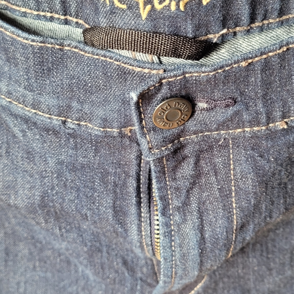 Old Navy Jeans - Picture 2 of 4